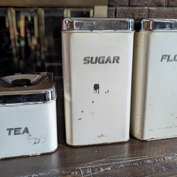 Vintage 1950s Rustic Farmhouse Canister Set of 3 Queen Line by AR Lite MCM - Picture 2 of 13